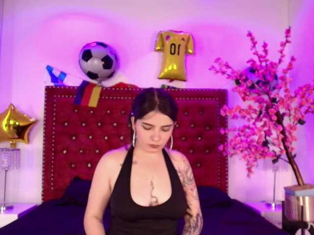 Daphne-glass live cam on BongaCams