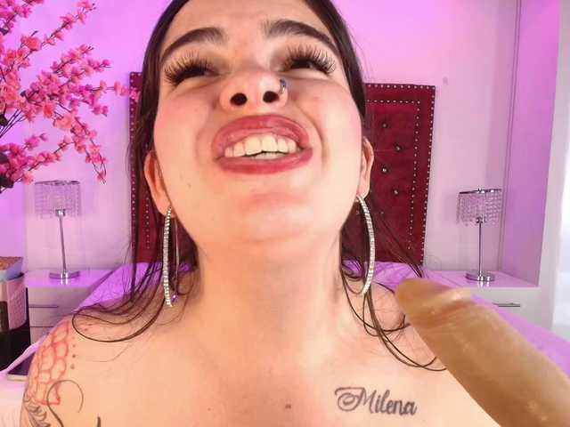 Daphne-glass live cam