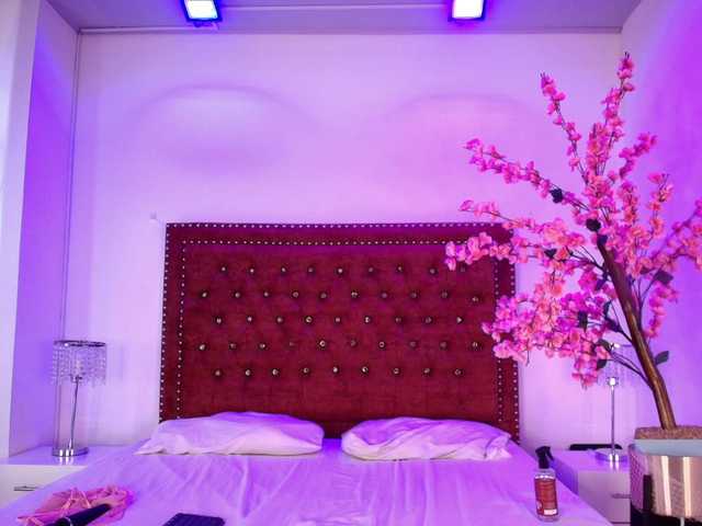 Daphne-glass live cam on BongaCams