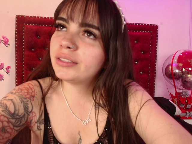 Daphne-glass live cam on BongaCams