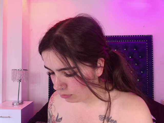 Daphne-glass live cam on BongaCams