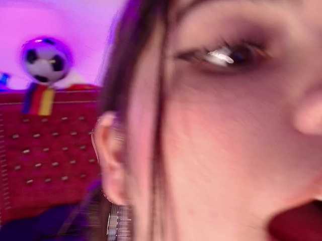 Daphne-glass live cam on BongaCams