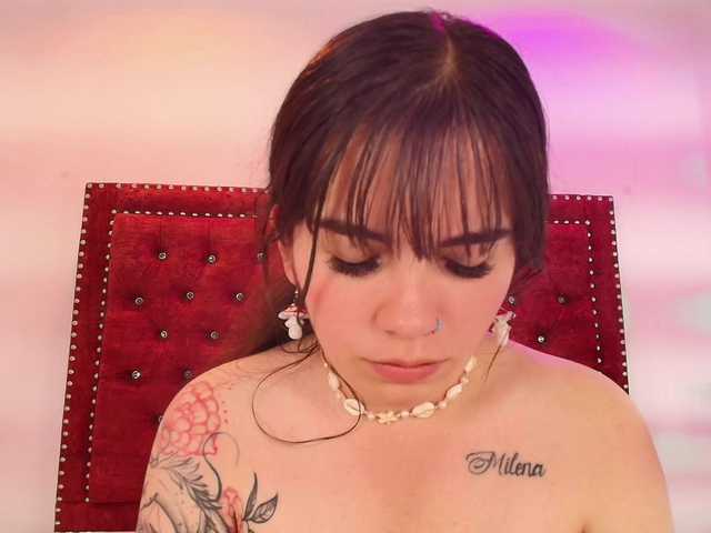 Daphne-glass live cam on BongaCams