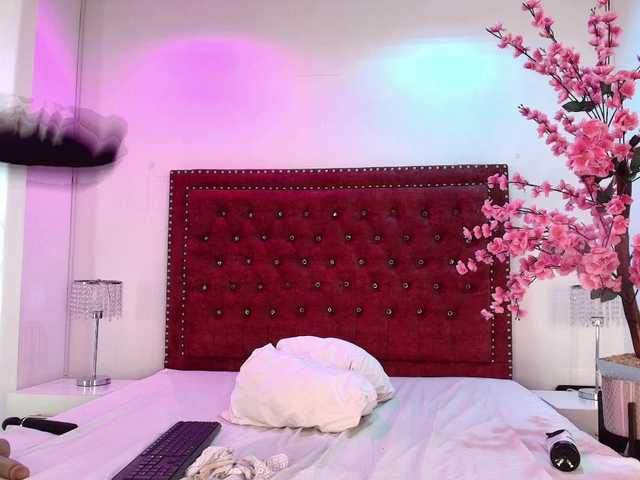 Daphne-glass live cam on BongaCams
