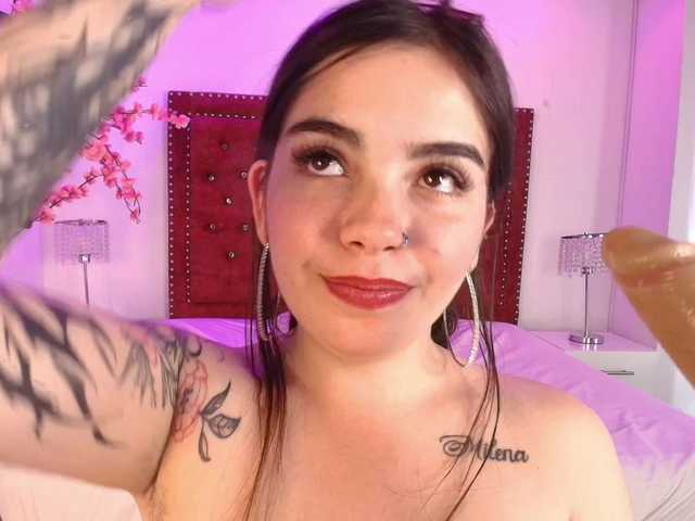 Daphne-glass live cam on BongaCams
