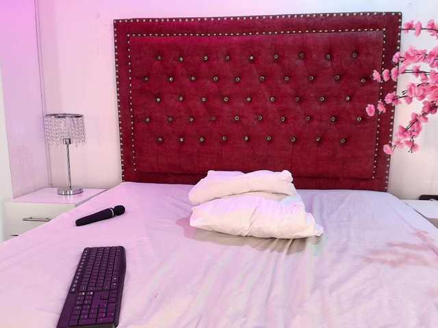 Daphne-glass live webcam show