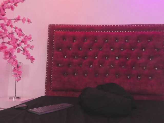 Daphne-glass live cam on BongaCams