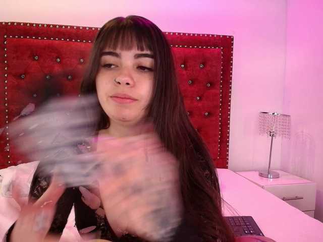 Daphne-glass live cam on BongaCams