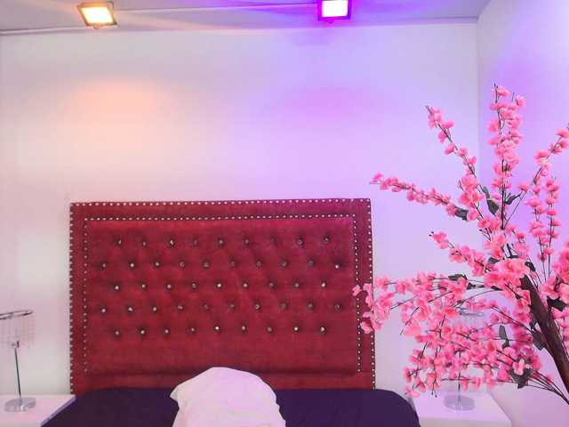 Daphne-glass live cam on BongaCams