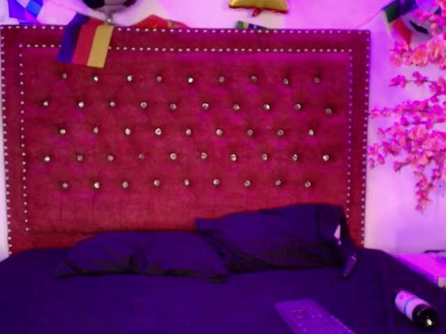 Daphne-glass live cam on BongaCams