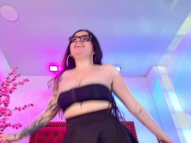 Daphne-glass live cam on BongaCams