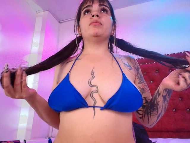 Daphne-glass live cam on BongaCams