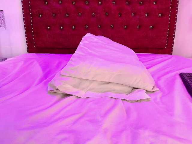 Daphne-glass live cam on BongaCams