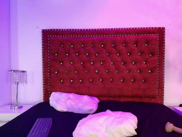 Daphne-glass live cam on BongaCams