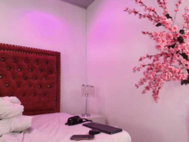 Daphne-glass live cam on BongaCams