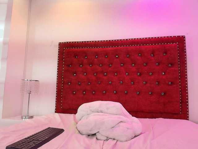 Daphne-glass live cam on BongaCams