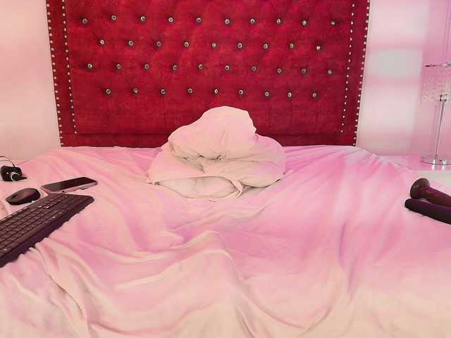 Daphne-glass live cam on BongaCams