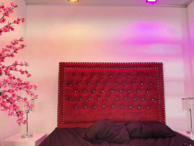 Daphne-glass live cam on BongaCams