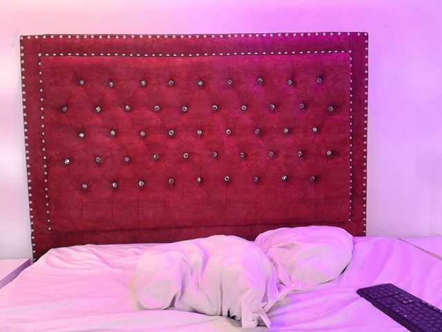 Daphne-glass live cam on BongaCams