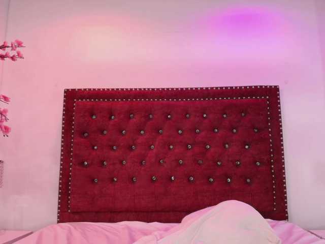 Daphne-glass live cam on BongaCams