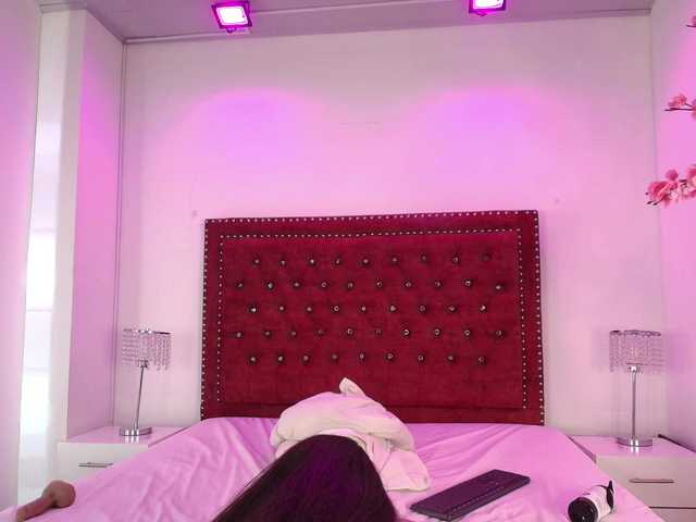 Daphne-glass live cam on BongaCams