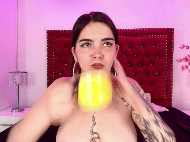 Daphne-glass live webcam show