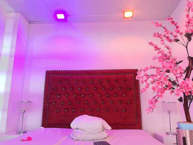 Daphne-glass live cam on BongaCams
