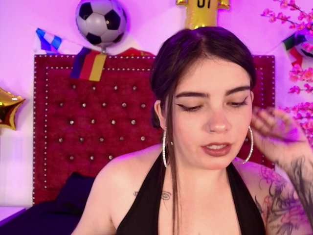 Daphne-glass live cam on BongaCams