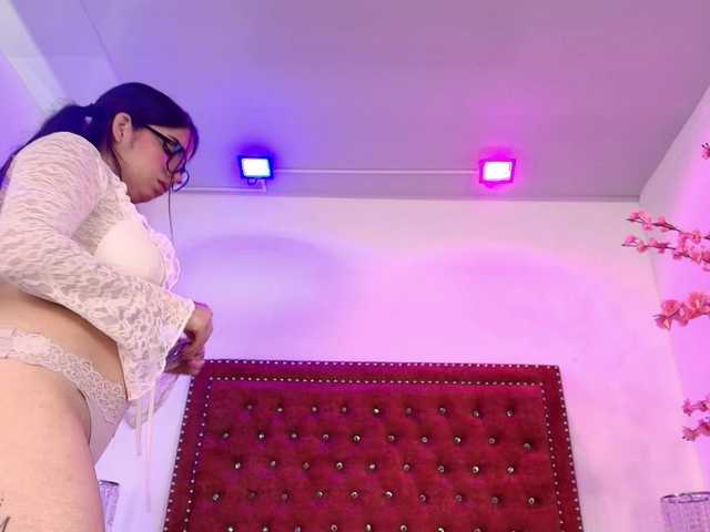 Daphne-glass live webcam show