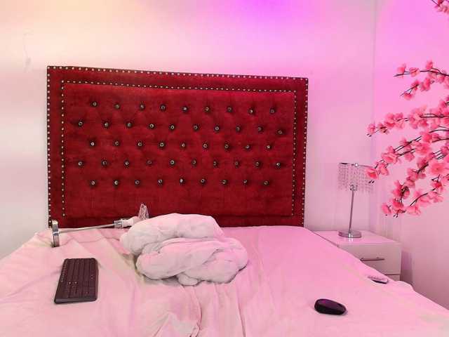 Daphne-glass live cam on BongaCams