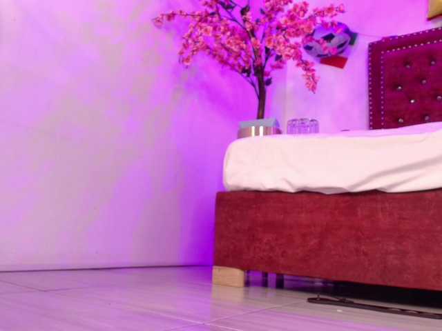 Daphne-glass live cam on BongaCams
