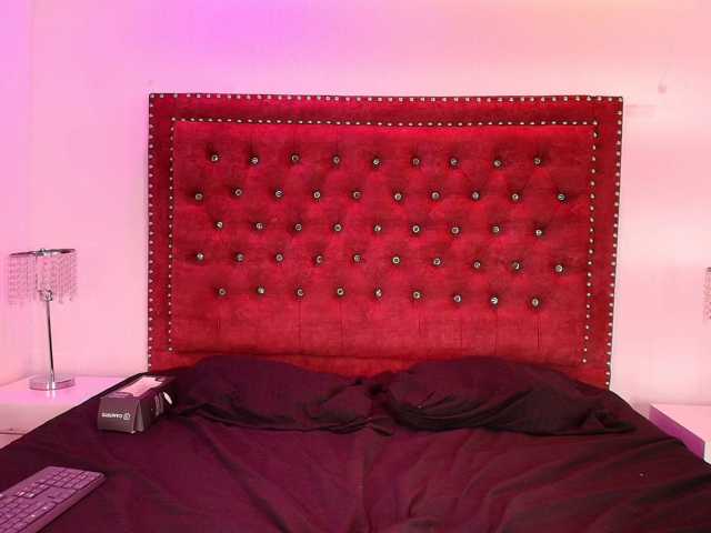 Daphne-glass live cam on BongaCams