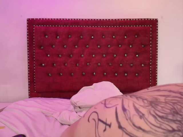 Daphne-glass live cam on BongaCams