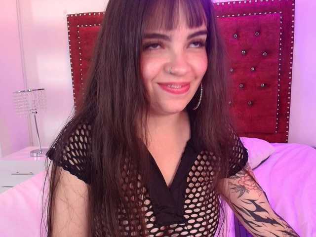 Daphne-glass live cam on BongaCams