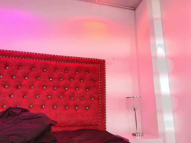 Daphne-glass live cam on BongaCams