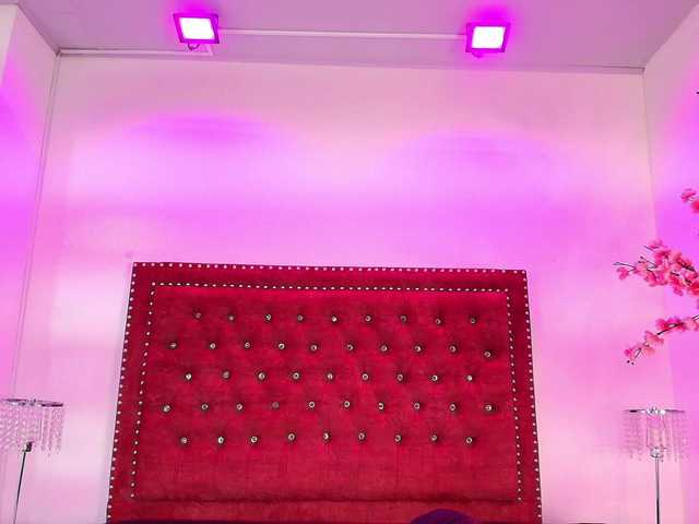 Daphne-glass live cam on BongaCams