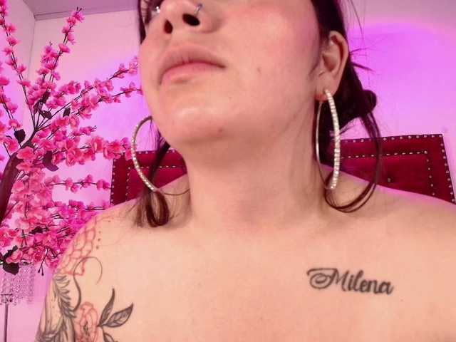 Daphne-glass live webcam show