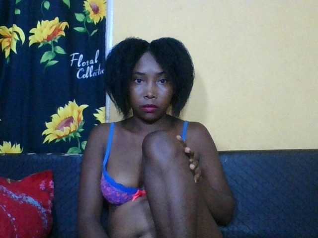Alyciaa webcam bongacams model stream image