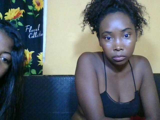 Alyciaa live webcam show