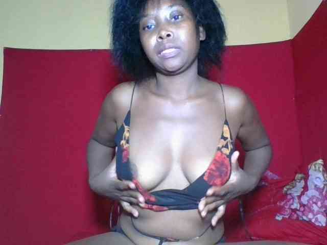 Modèle: Alyciaa