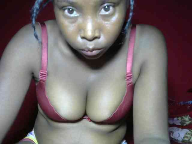 Alyciaa webcam