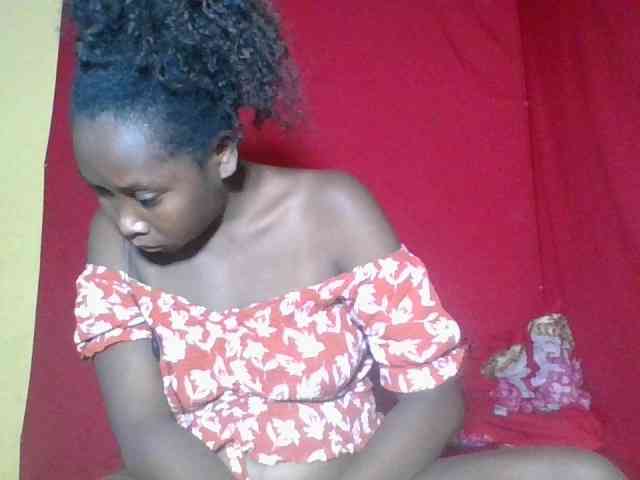 Alyciaa webcam
