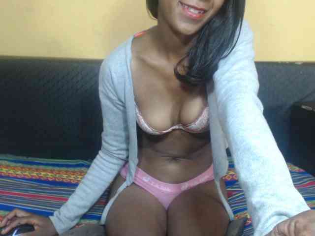 Alyciaa webcam