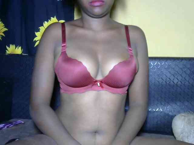 Alyciaa webcam