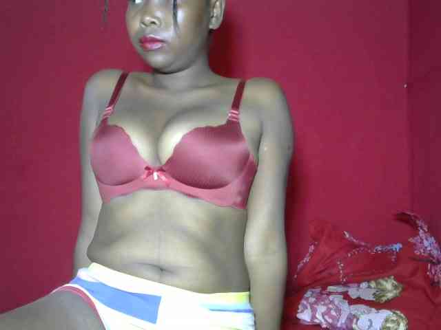 Alyciaa webcam