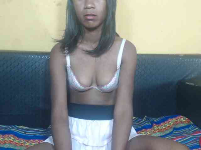 Model: Alyciaa