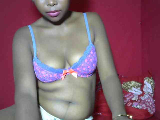 Alyciaa webcam