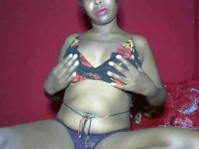 Modèle: Alyciaa