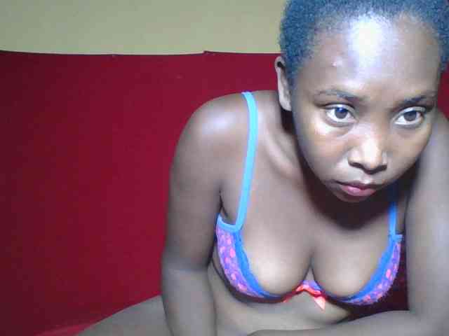 Alyciaa Live Webcam on BongaCams