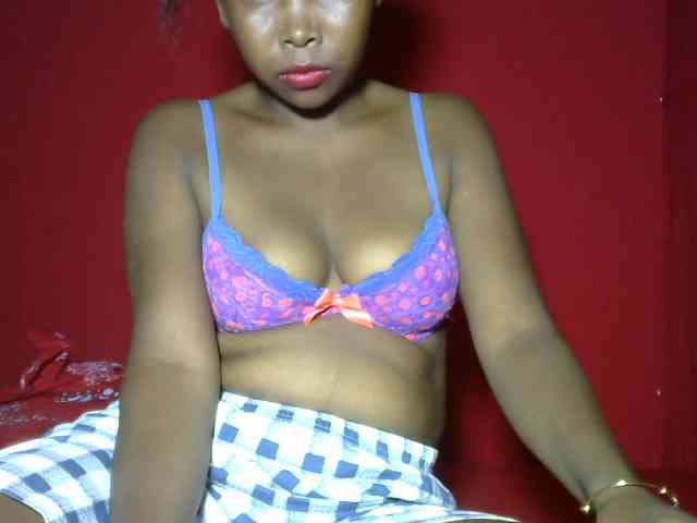 Alyciaa webcam